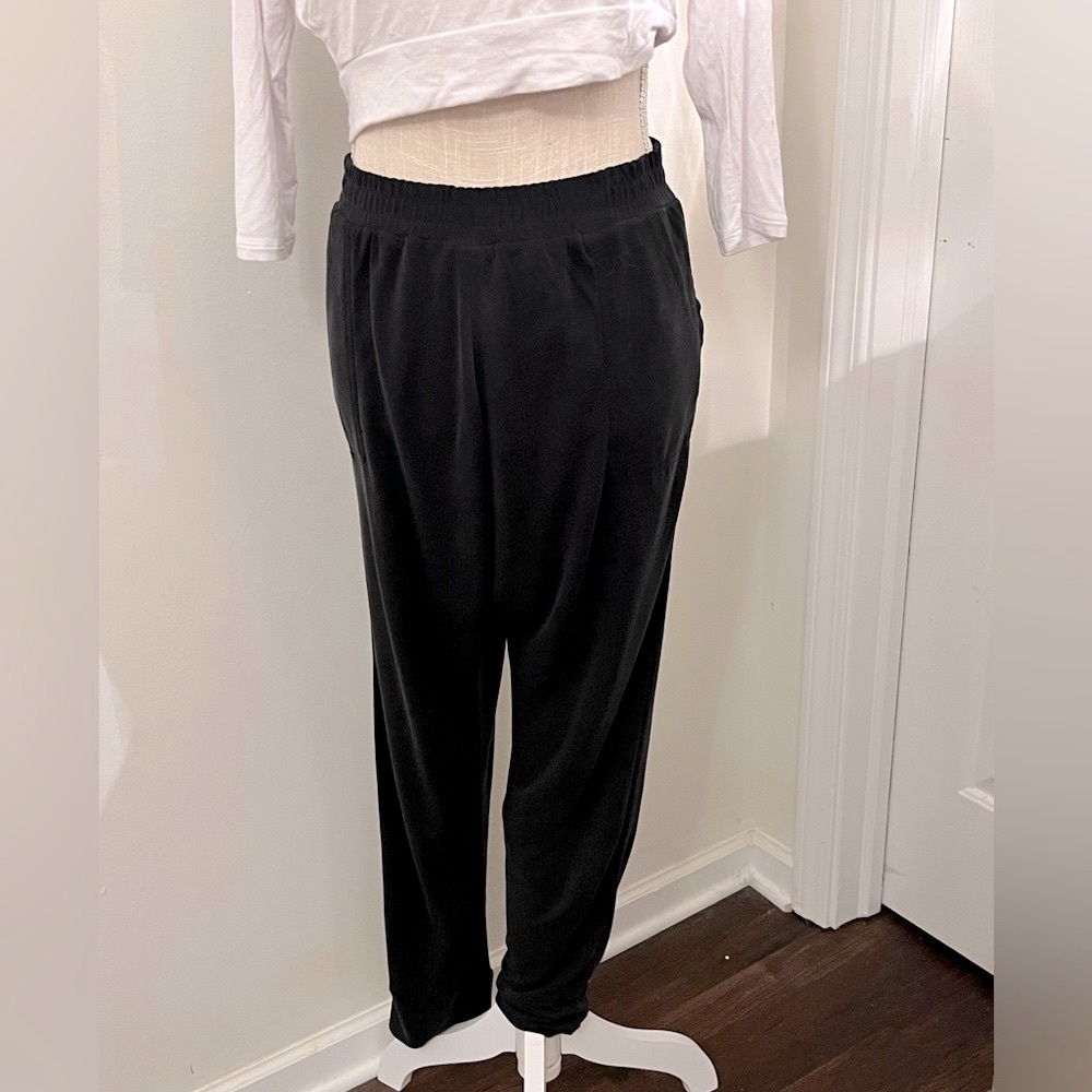 BCBG MAXAZRIA KENDALL “VINTAGE BLACK” Silky MODAL Ankle Pants Size M